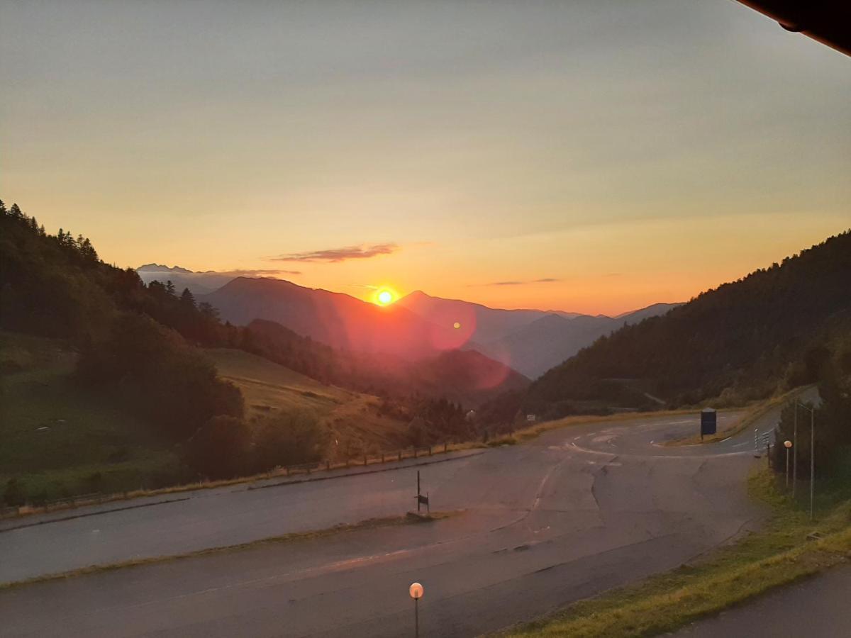Апартаменты Guzet-Pyrenees-Pied Des Pistes Ustou Экстерьер фото
